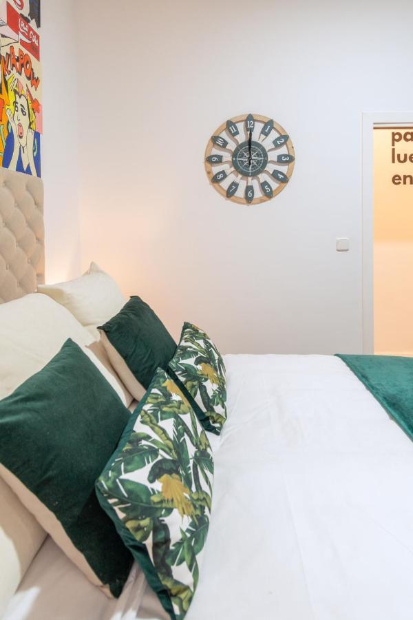 Francina Groups Teatro Real, By Monaro***** Appartement Madrid Buitenkant foto