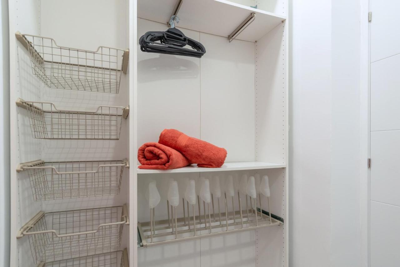 Francina Groups Teatro Real, By Monaro***** Appartement Madrid Buitenkant foto
